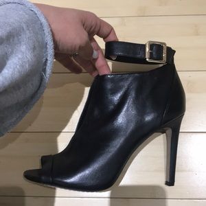 Almost new LV inspo booties